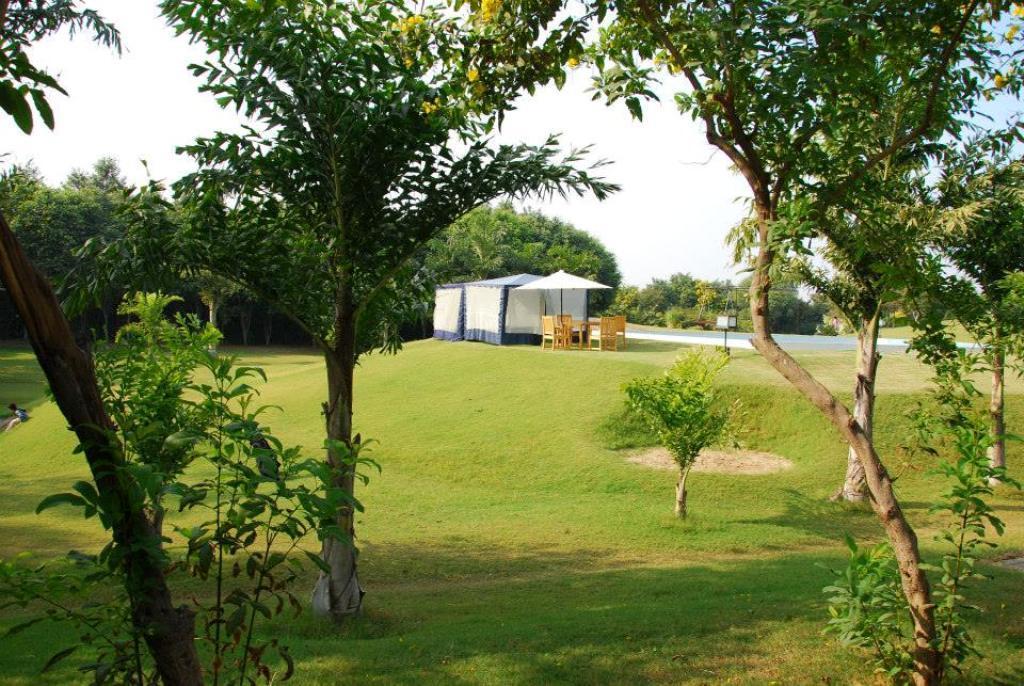 Aravli Vista Hotel คูร์เคาน์ ภายนอก รูปภาพ