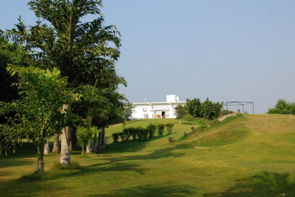 Aravli Vista Hotel คูร์เคาน์ ภายนอก รูปภาพ